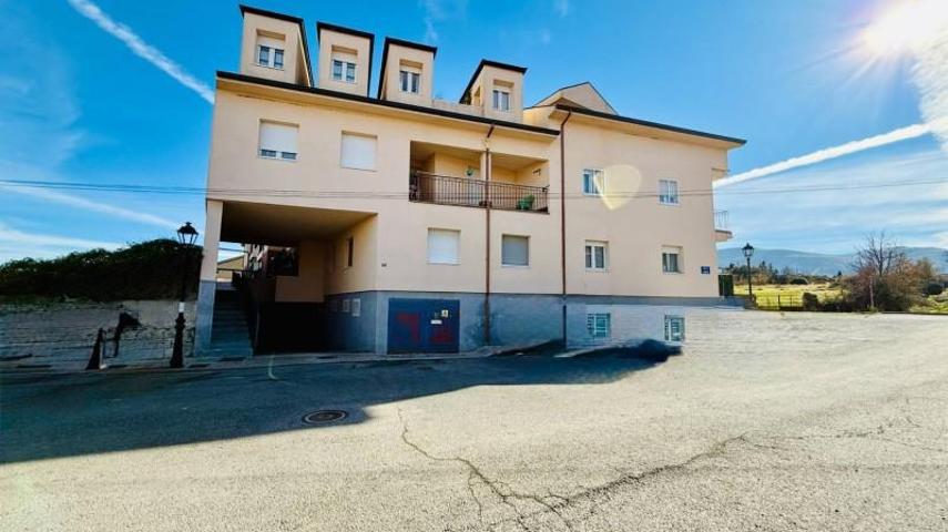 Piso en venta en Otero de Herreros photo 0