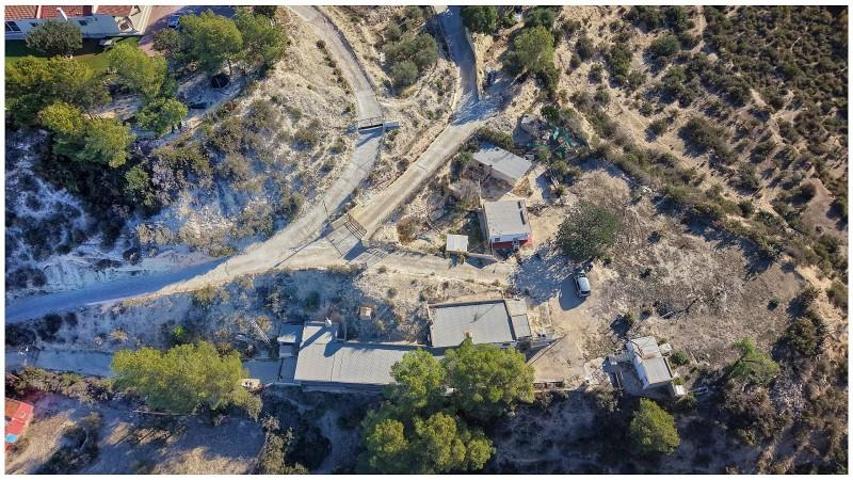 Casa con terreno en venta en Crevillente photo 0