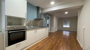 Piso en venta en Manises, Centro photo 0