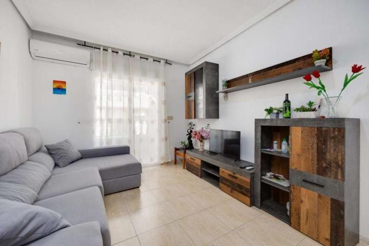 Apartamento en venta en Torrevieja, Playa del Cura photo 0
