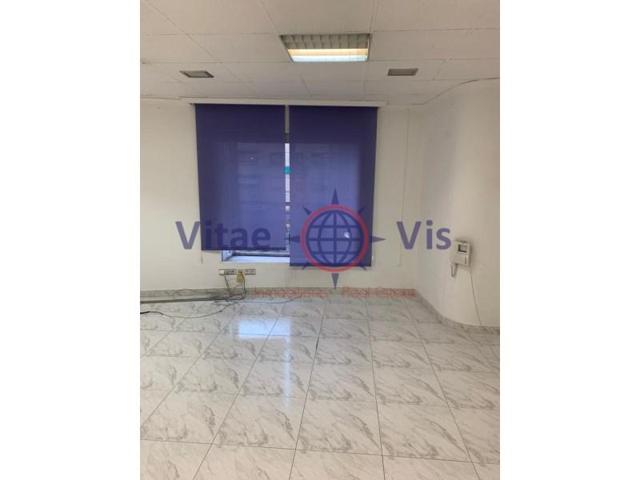 Local comercial en venta en Lorca photo 0