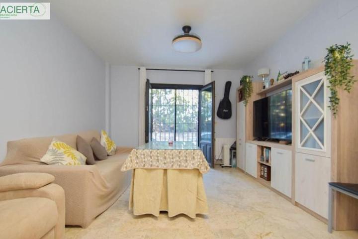 Apartamento en venta en Zubia, La Zubia photo 0