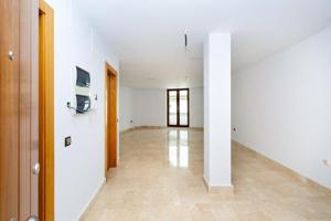 Piso en venta en Bailén, Bailen photo 0