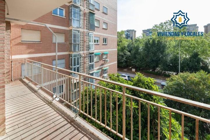 Piso en venta en Granada, Alcampo photo 0