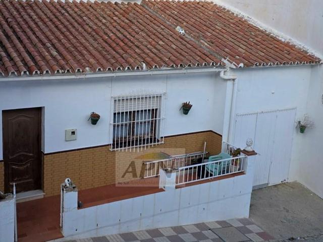 Casas de pueblo en venta en Alora photo 0