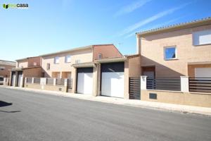 Adosada en venta en Polán, Los Montes de Toledo photo 0