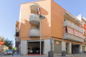 Local comercial en venta en Viladecans, Barri sales photo 0
