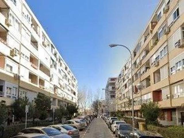 Piso en venta en Madrid, Águilas photo 0