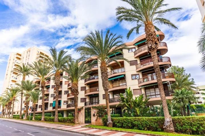 Piso en venta en Roquetas de Mar, Sur photo 0