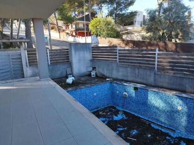 Casa en venta en Artana, Artana photo 0