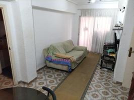 Piso en venta en Valencia, Ciutat Fallera photo 0