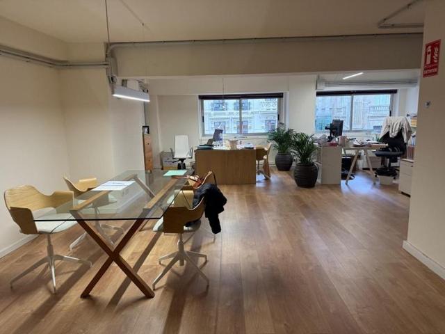 Oficina en venta en A Coruña, Ensanche photo 0