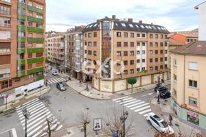 Piso en venta en Oviedo, Nuevo Huca photo 0