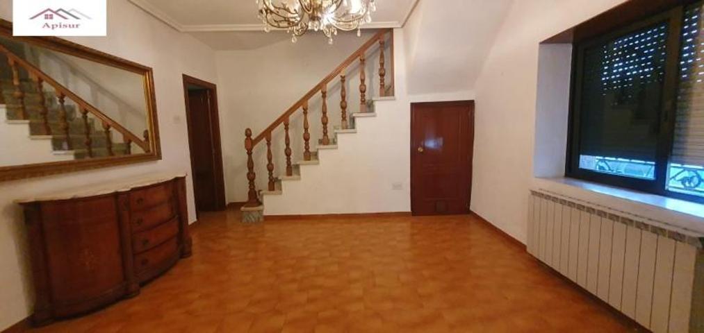 Casa en venta en Jaén, Peñamefecit - Avda Barcelona photo 0