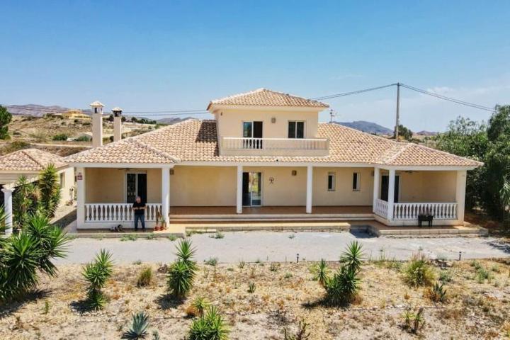 Chalet en venta en Albox, La Hortichuela photo 0