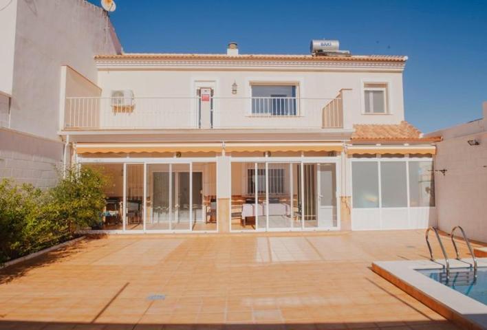 Casa en venta en Humilladero, Humilladero photo 0