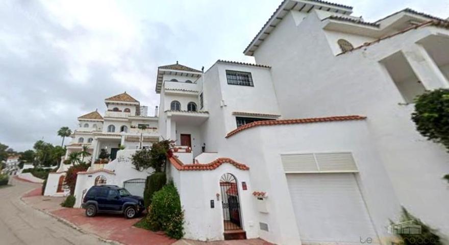 Aticos en venta en Manilva, Urbanización cortijos del golf el hacho, 29692 photo 0