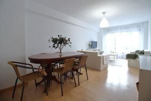 Piso en venta en Gijón, Gijón photo 0