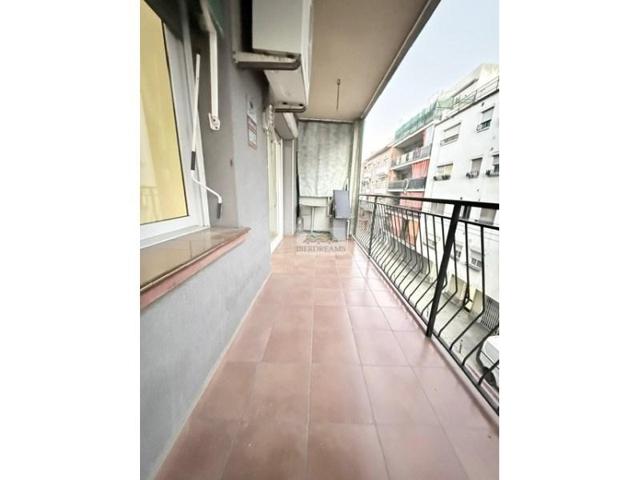 Piso en venta en Premià de Mar photo 0