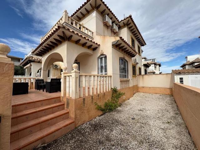 Adosada en venta en Orihuela Costa, Lomas de Cabo Roig-Los Dolses photo 0