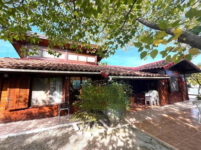 Chalet en venta en Ontinyent, Llombo photo 0