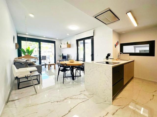 Apartamento en venta en Orihuela Costa, La Florida photo 0