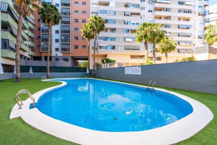 Piso en venta en Alicante, Garbinet-Parque de las Avenidas photo 0