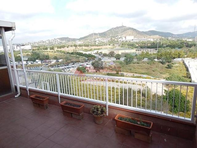 Aticos en venta en L'Hospitalet de Llobregat, Pubilla Cases photo 0