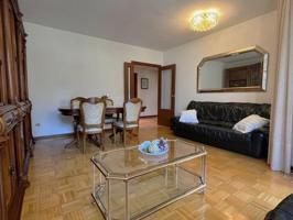 Piso en venta en Pamplona, Mendebaldea photo 0