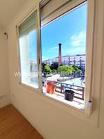 Piso en venta en Barcelona, Sants - Badal photo 0