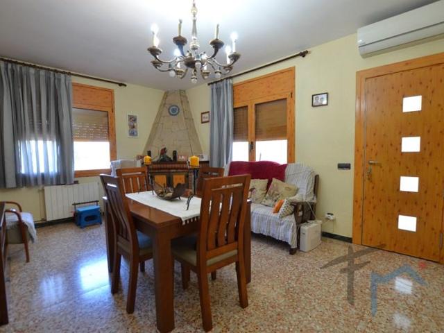 Chalet en venta en Masquefa photo 0