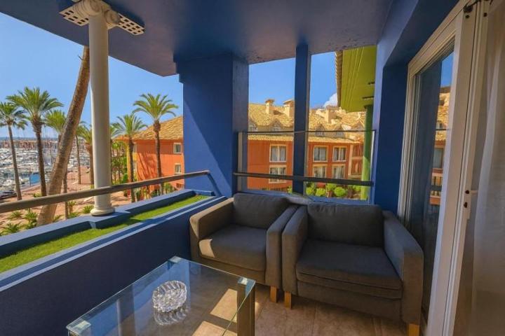 Apartamento en venta en San Roque, Puerto Sotogrande, Avenida de la Marina, 11310 photo 0