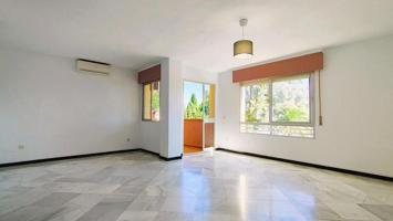 Apartamento en venta en San Pedro de Alcántara, Costa del Sol photo 0