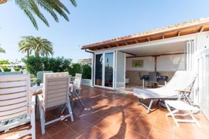 Bungalow en venta en San Bartolomé de Tirajana, Playa del Inglés photo 0