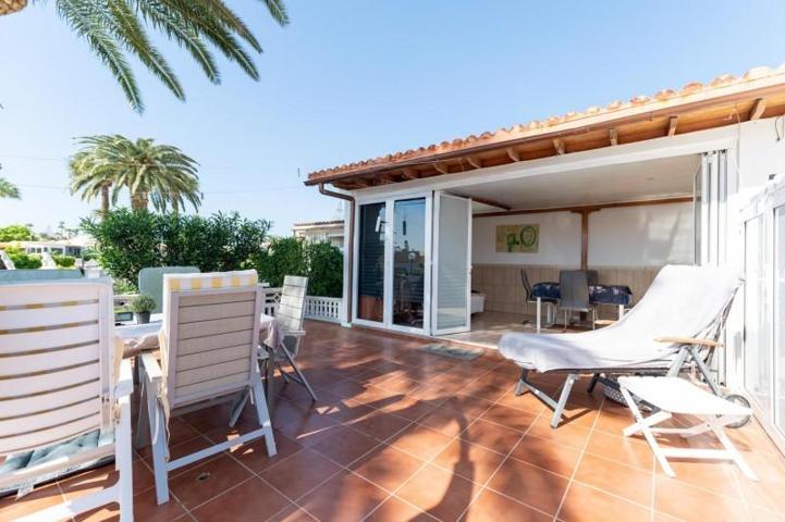 Bungalow en venta en San Bartolomé de Tirajana, Playa del Inglés photo 0