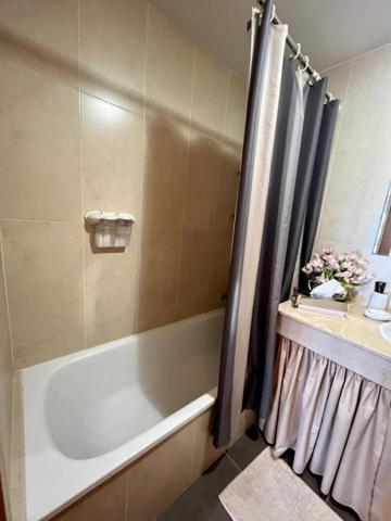 Piso en venta en Fuengirola, Los Boliches photo 0