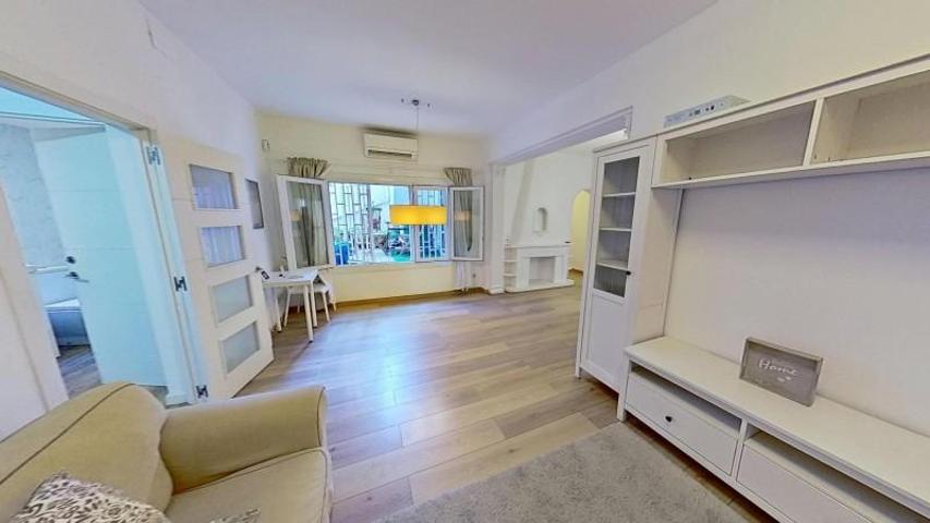 Piso en venta en Barcelona, El Poble-sec photo 0