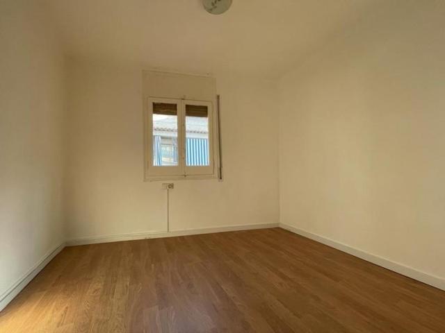 Piso en venta en Santa Coloma de Gramenet, Centre photo 0