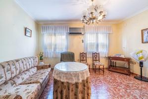 Casa en venta en Sevilla, Bellavista photo 0