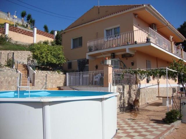 Casa en venta en Sant Cebrià de Vallalta, Can Domenech photo 0