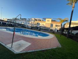 Adosada en venta en Sevilla, Palmete-Padre Pío-Hacienda San Antonio photo 0