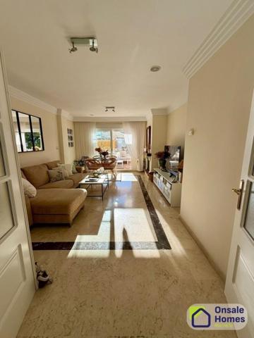 Apartamento en venta en Marbella, Rio Real photo 0