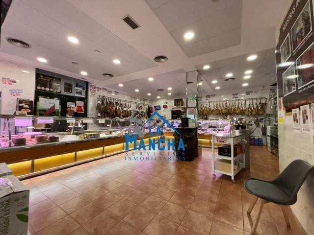 Local comercial en venta en Albacete, Carrefour photo 0