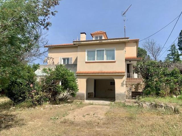 Chalet en venta en Colmenarejo photo 0