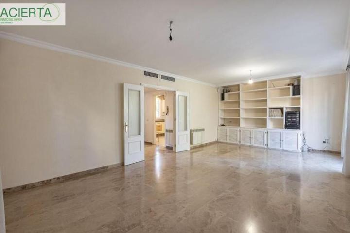 Casa en venta en Armilla, Nevada photo 0