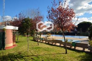 Adosada en venta en Torrejón de Ardoz, Soto de Henares photo 0