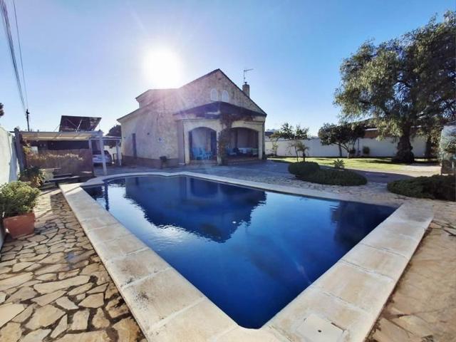 Chalet en venta en Chiclana de la Frontera, Las Lagunas - Campano photo 0