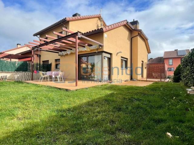 Bungalow en venta en Palazuelos de Eresma, Carrascalejo photo 0