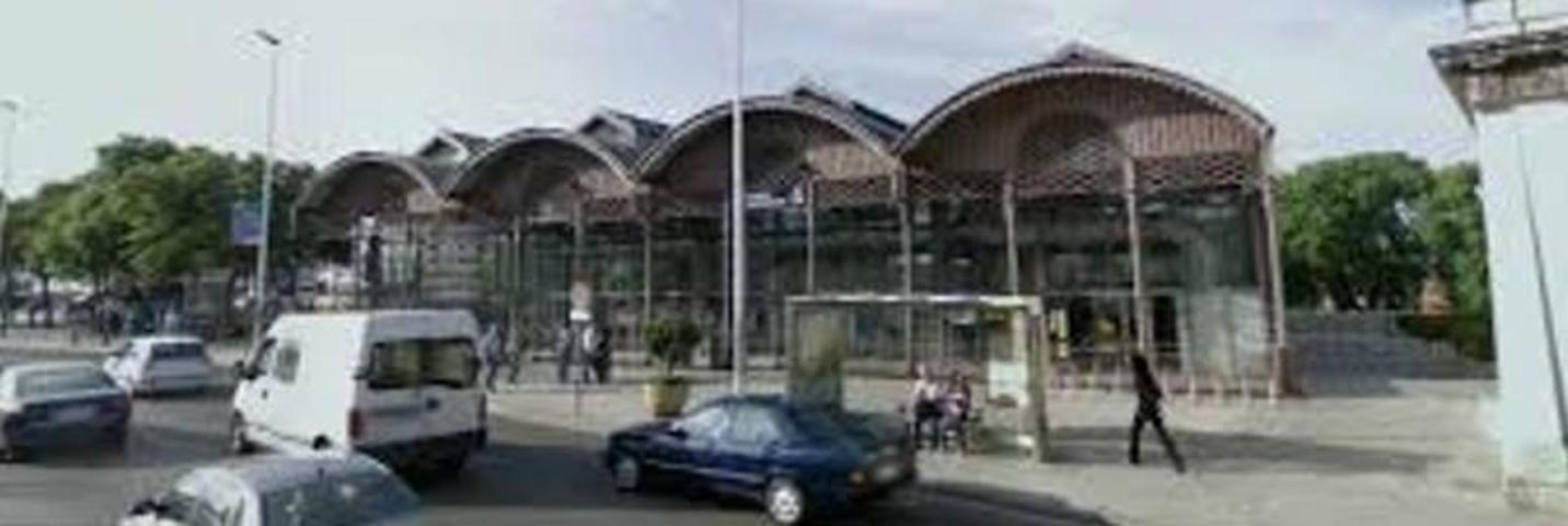 Local comercial en venta en Sevilla, Centro photo 0