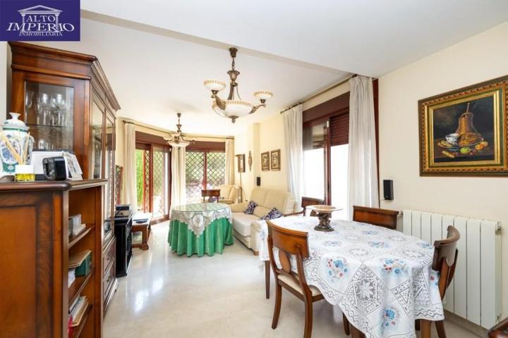 Chalet en venta en Granada, Acceso a la Alhambra photo 0